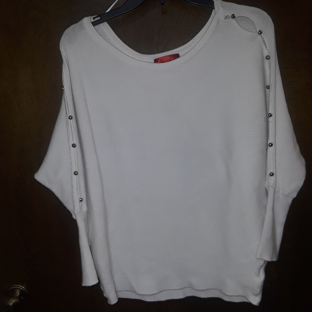 Jennifer Lopez white sweater